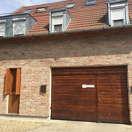 Abban Durmolj Apartman Дьюла Экстерьер фото