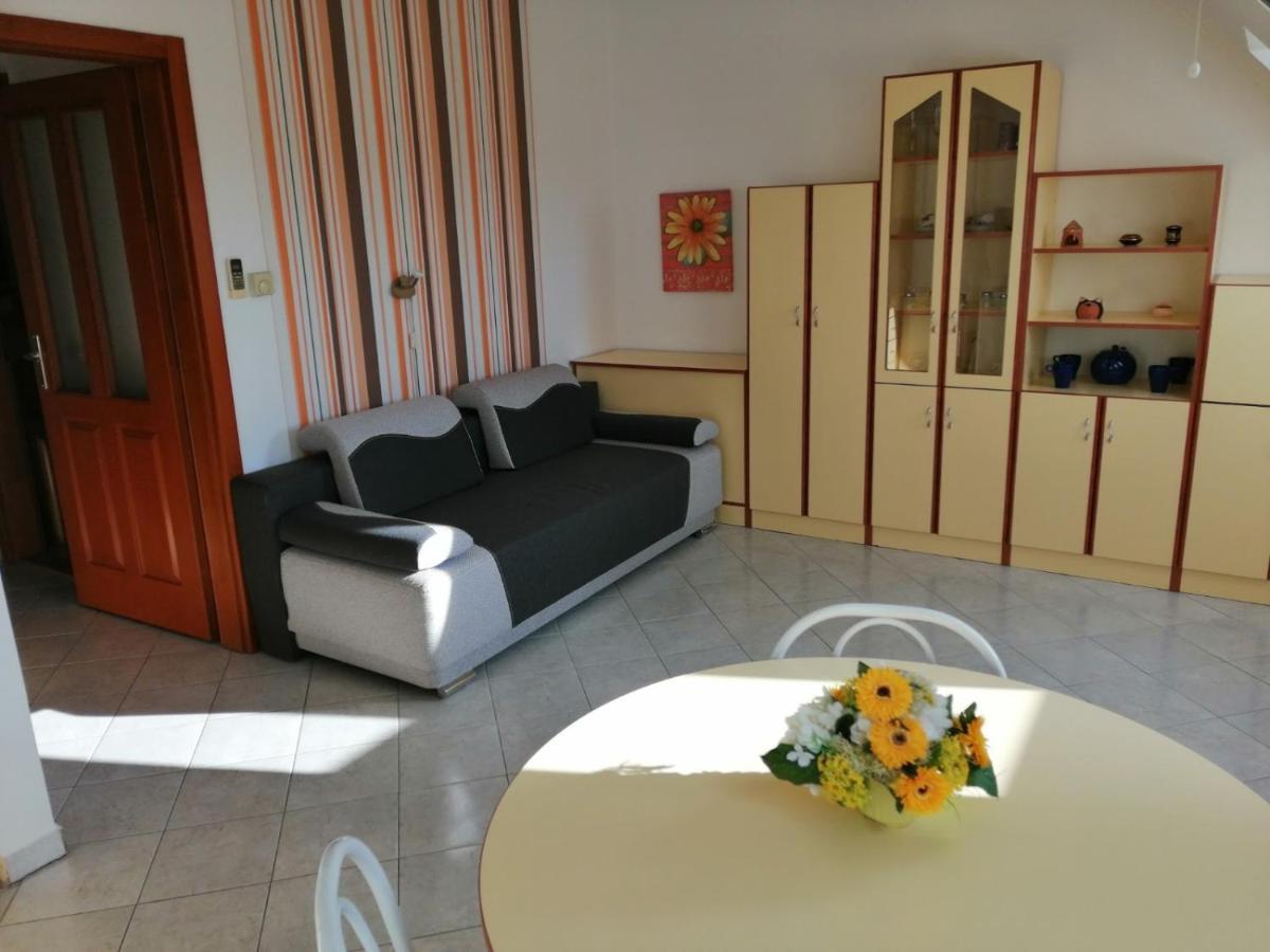Abban Durmolj Apartman Дьюла Экстерьер фото