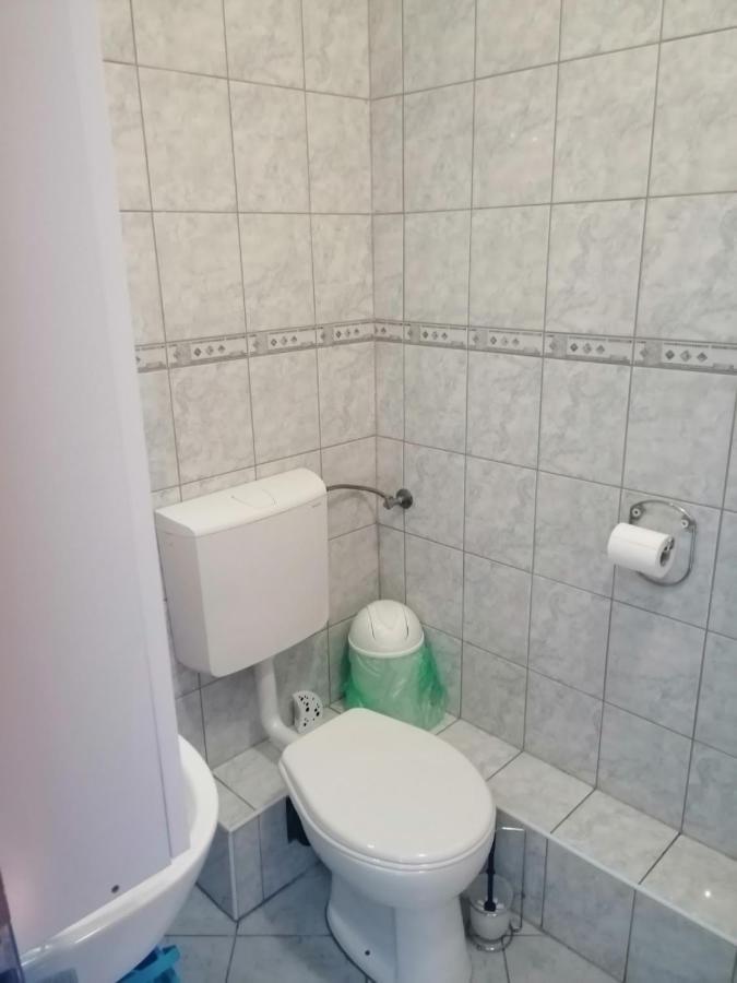 Abban Durmolj Apartman Дьюла Экстерьер фото