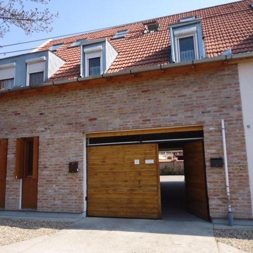 Abban Durmolj Apartman Дьюла Экстерьер фото